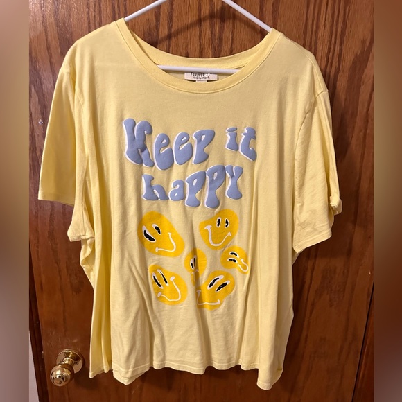 Plus size Teen T shirt - Picture 3 of 4